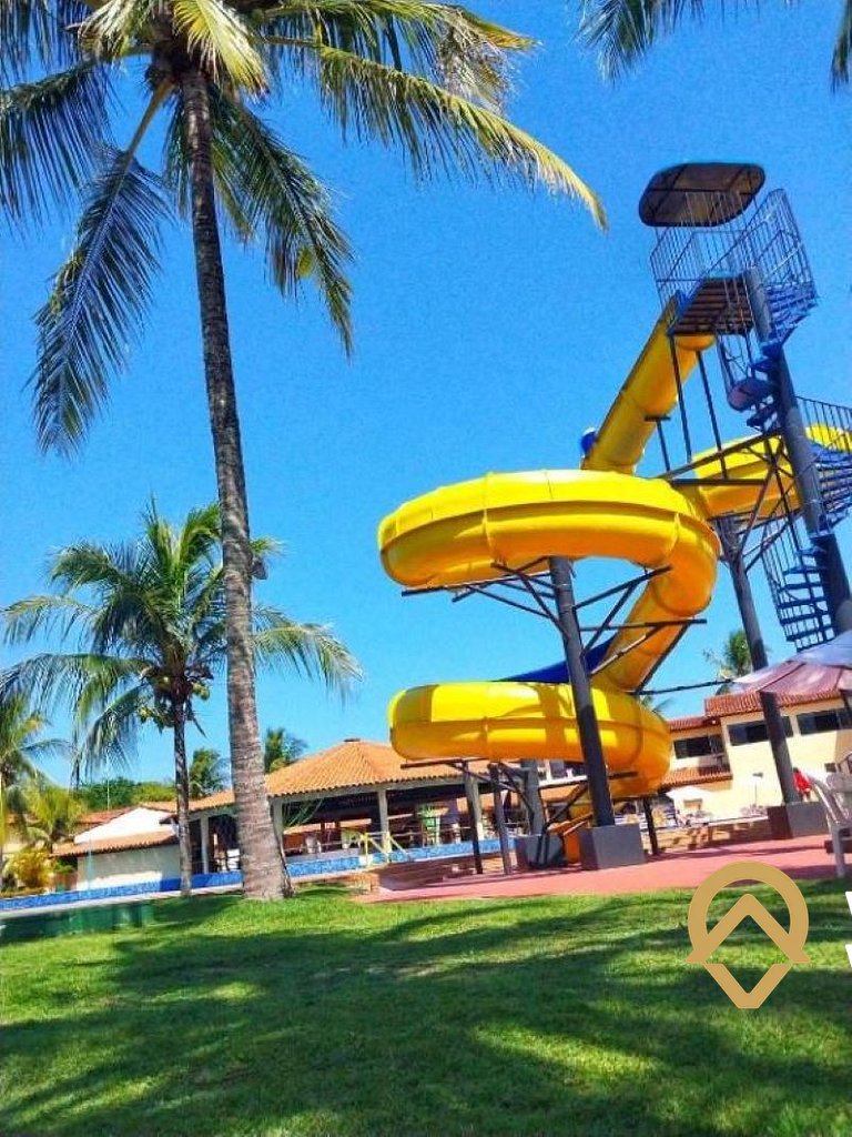 Suiíte com ar , frigobar proximo ao axé Moi