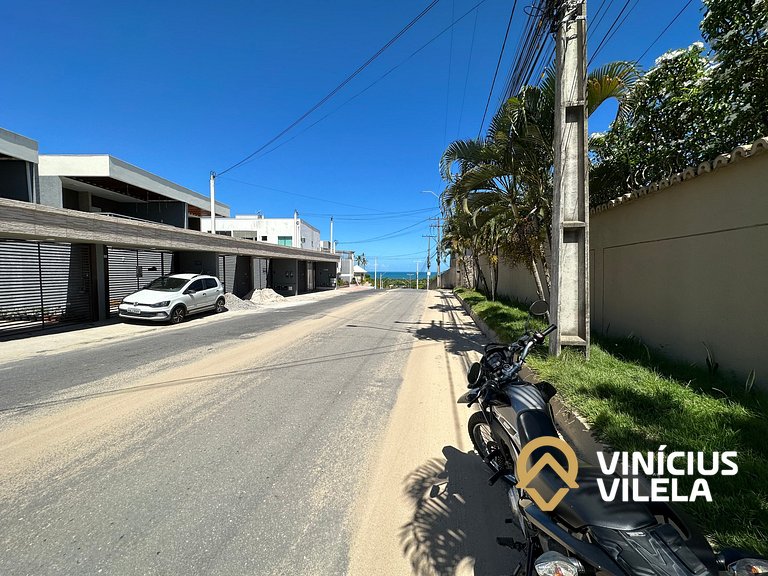 Apto no pavimento superior com 2 quartos (ambos com ar)com v