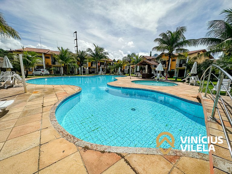 Casa toda reformada com 3 suítes (todas com ar condicionado)