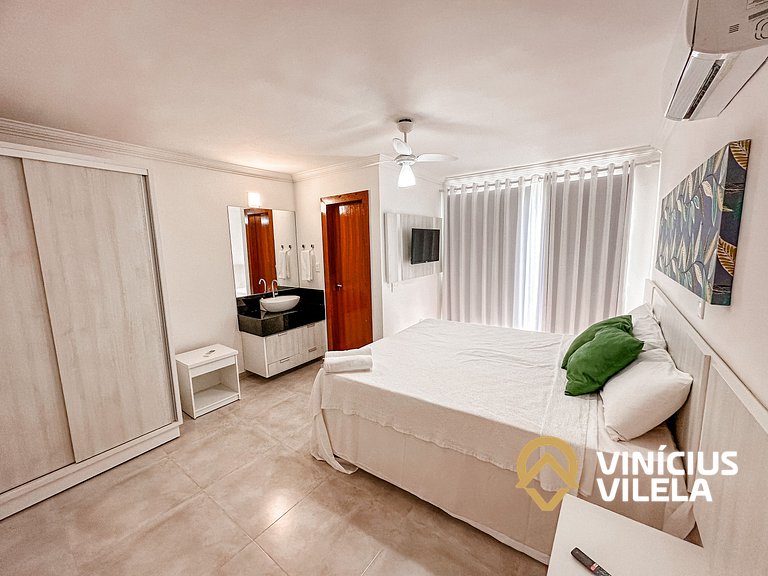 Casa toda climatizada com 2 suítes, gourmet privativo e inte