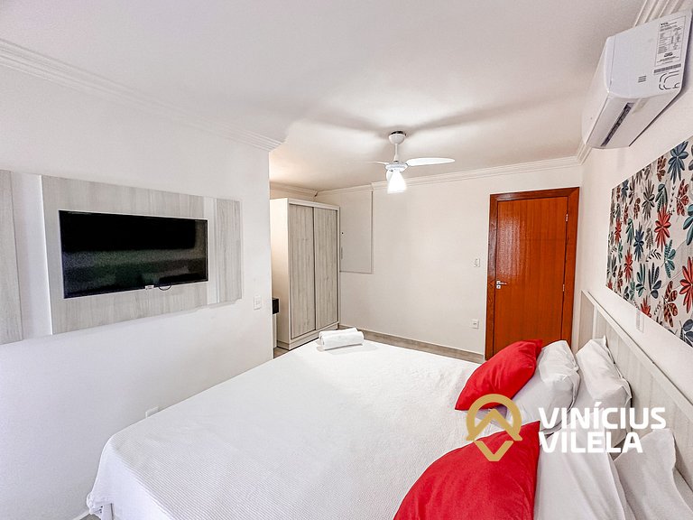 Casa toda climatizada com 2 suítes, gourmet privativo e inte
