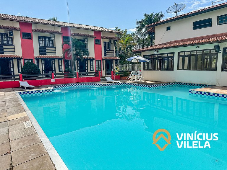 Casas com 2 ou 3 suítes (todas com ar split), com internet p