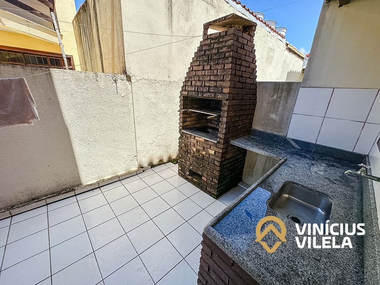 Casa com 2 suítes (todas com ar), churrasqueira e internet p