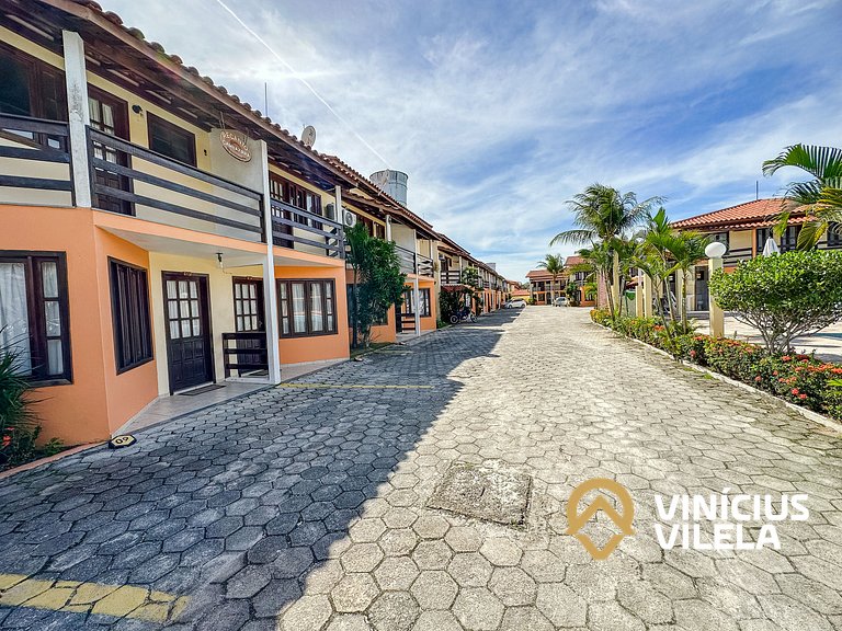 Casa com 2 suítes com ar, Net privativa 300MBPS.