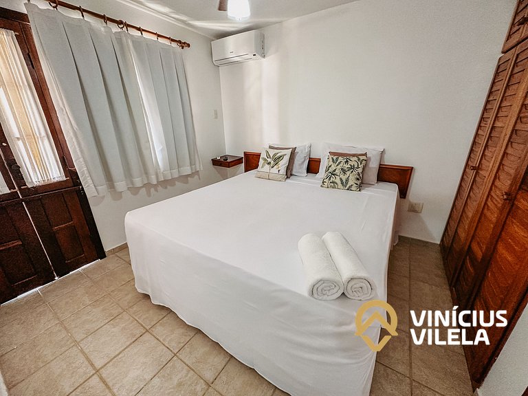Casa com 2 suítes (ambas com ar split) e internet privativa