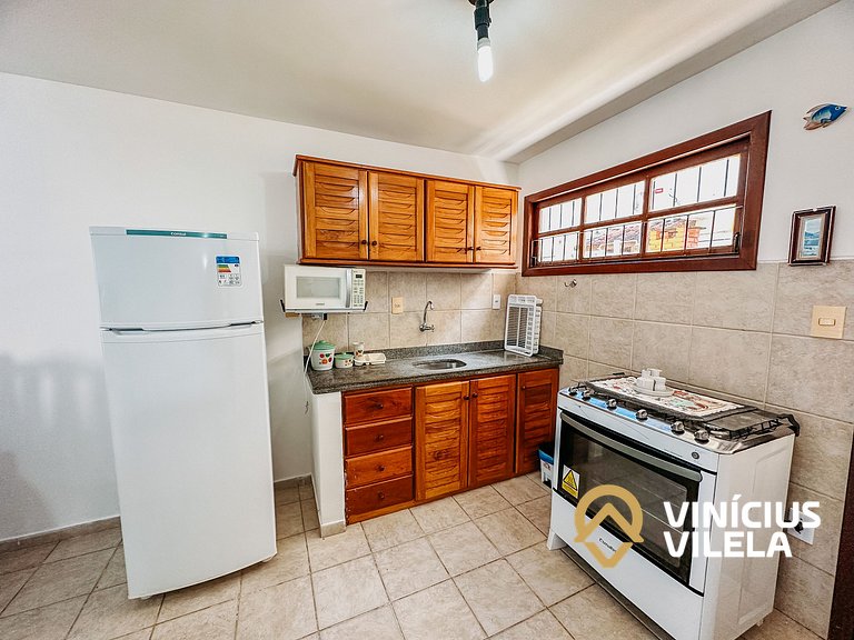Casa com 2 suítes (ambas com ar split) e internet privativa