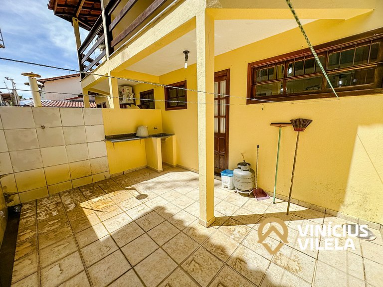 Casa com 2 suítes (ambas com ar split) e internet privativa