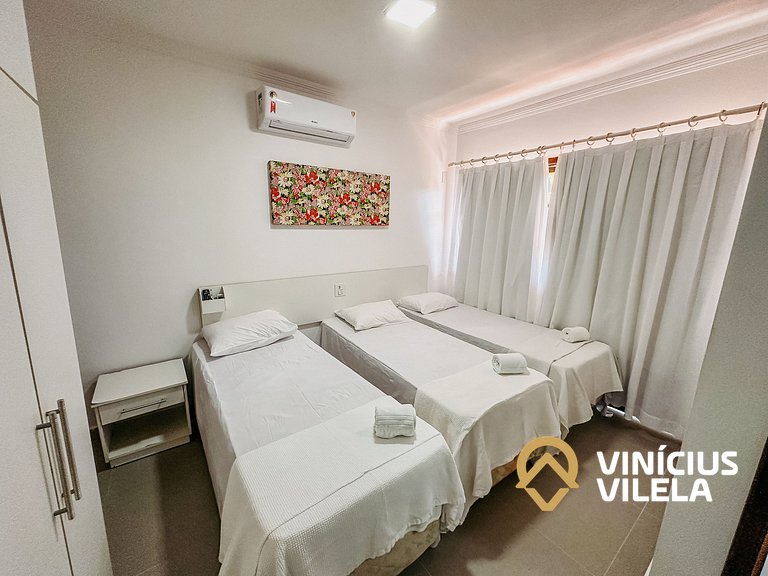 Casa diferenciada e reformada, com 3 suítes (todas com ar co
