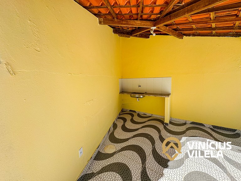 Casa diferenciada e reformada, com 3 suítes (todas com ar co