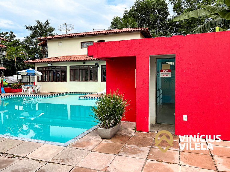 Casas com 2 ou 3 suítes (todas com ar split), com internet p