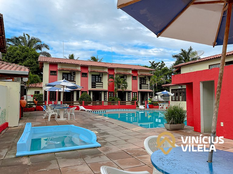 Casa toda reformada com 3 suítes (todas com ar), internet pr
