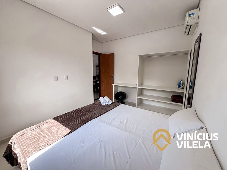 Apto 3 quartos sendo 1 suíte, mobilia de excelente padrão ac
