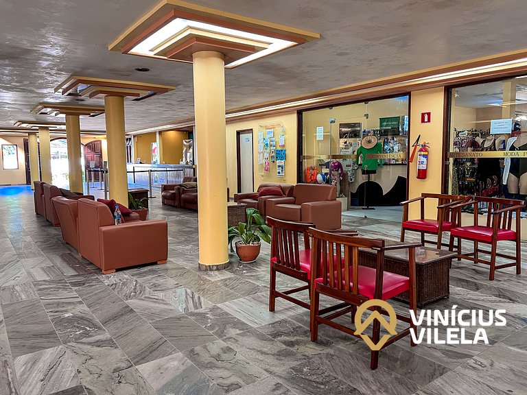 Suiíte com ar , frigobar proximo ao axé Moi