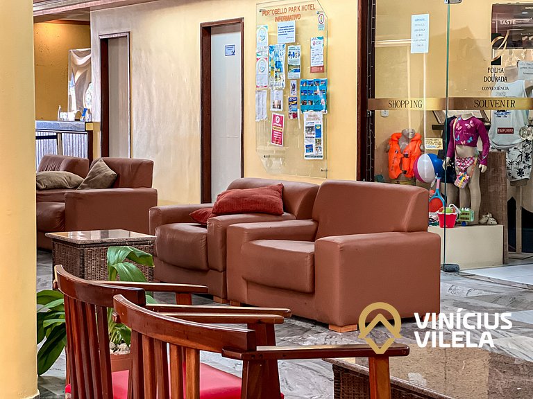 Suiíte com ar , frigobar proximo ao axé Moi