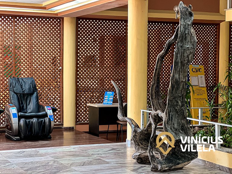 Suiíte com ar , frigobar proximo ao axé Moi