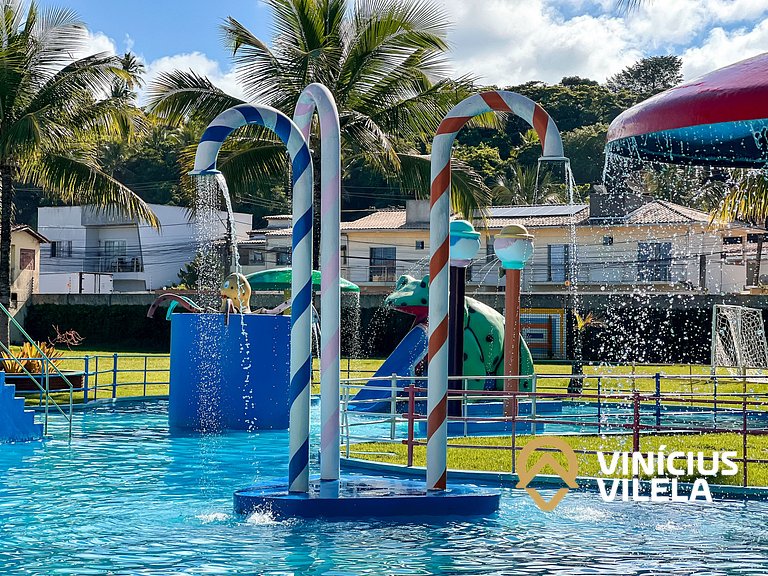 Suiíte com ar , frigobar proximo ao axé Moi