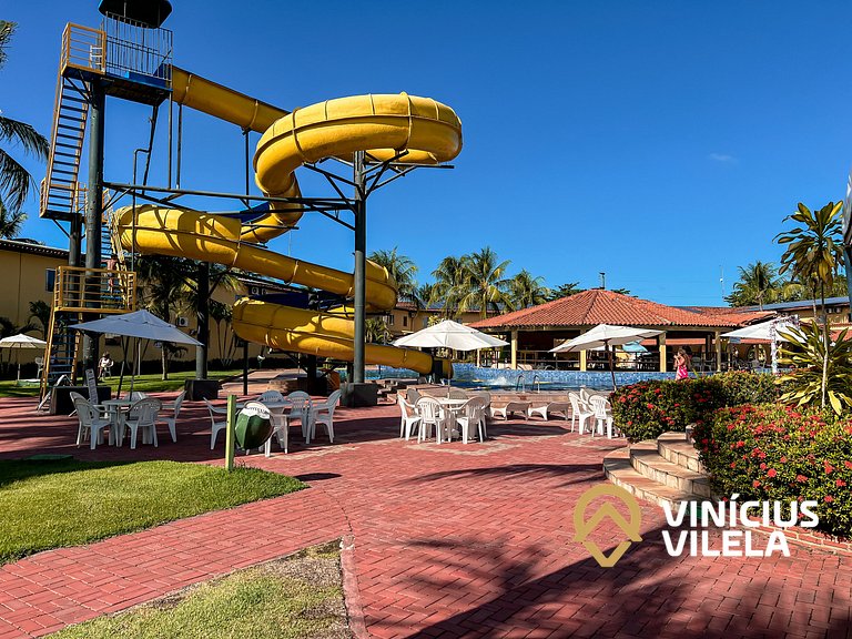 Suiíte com ar , frigobar proximo ao axé Moi