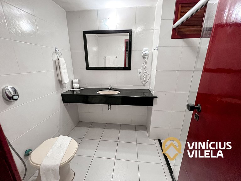 Suiíte com ar condicionado, frigobar e mesa para trabalho ac
