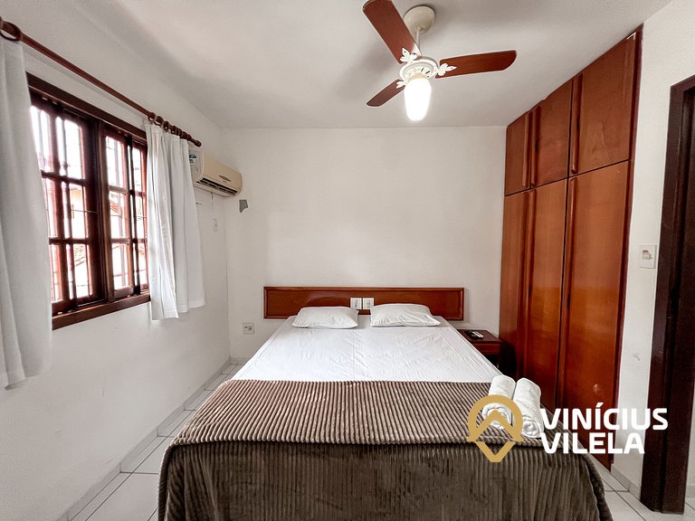 Casa com 2 suítes (todas com ar), churrasqueira e internet p