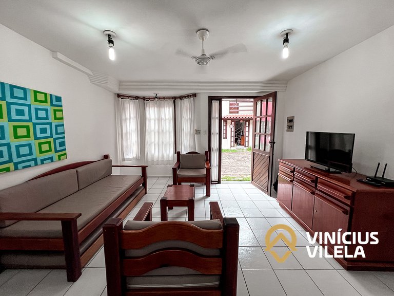 Casa com 2 suítes (todas com ar), churrasqueira e internet p