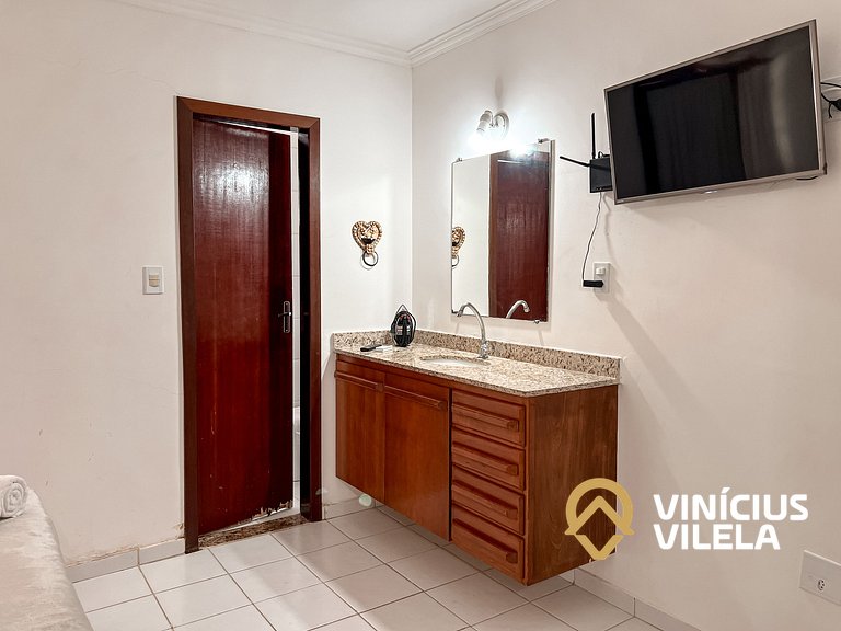 Casa com 3 suítes ambas ar condicionado e TV, internet exclu