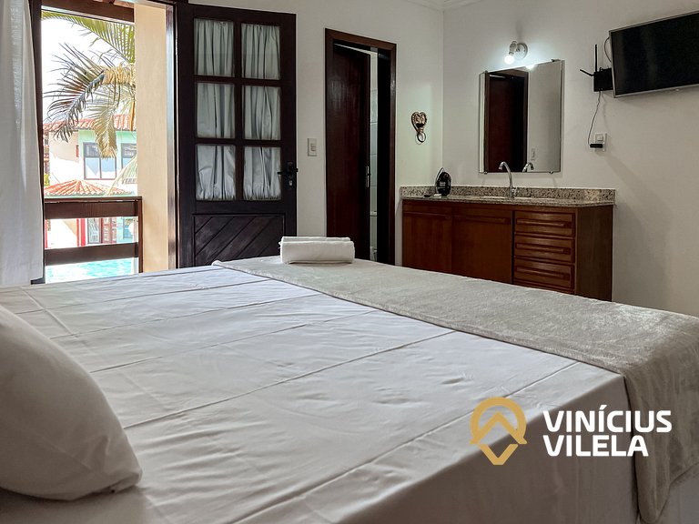 Casa com 3 suítes ambas ar condicionado e TV, internet exclu