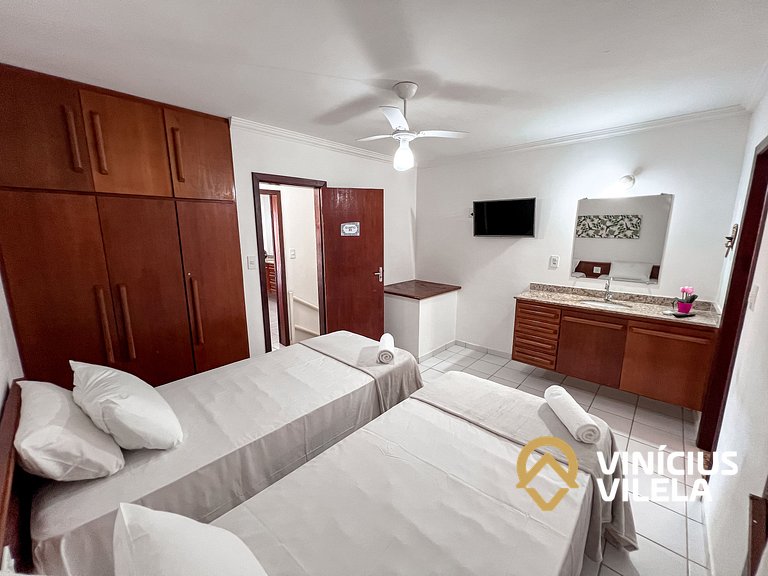 Casa com 3 suítes ambas ar condicionado e TV, internet exclu