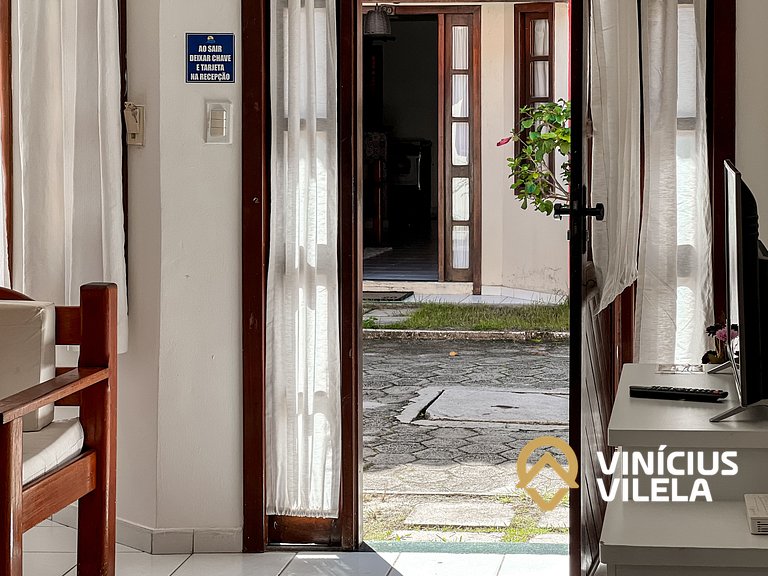 Casa com 3 suítes (todas com ar), internet privativa 300MBPS