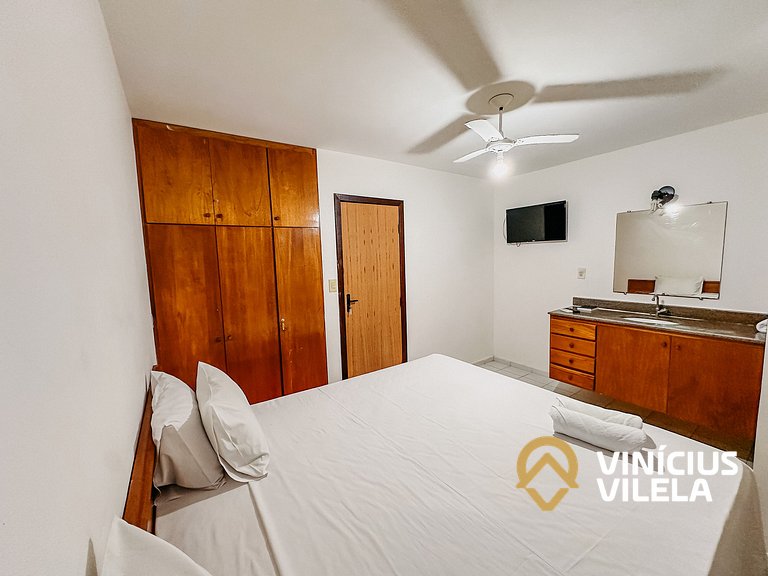 Casa com 3 suítes ambas com ar condicionado e TV, gourmet pr