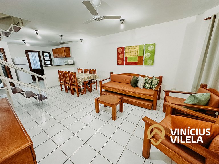 Casa com 3 suítes ambas com ar condicionado e TV, gourmet pr