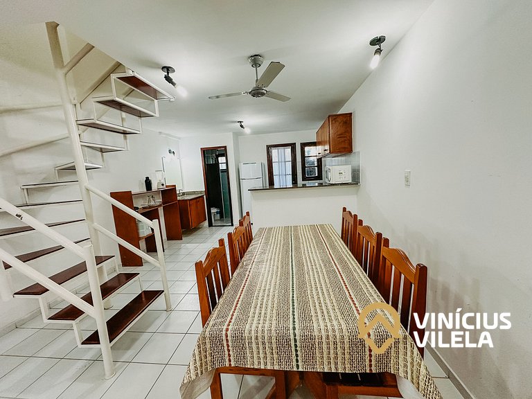 Casa com 3 suítes ambas com ar condicionado e TV, gourmet pr