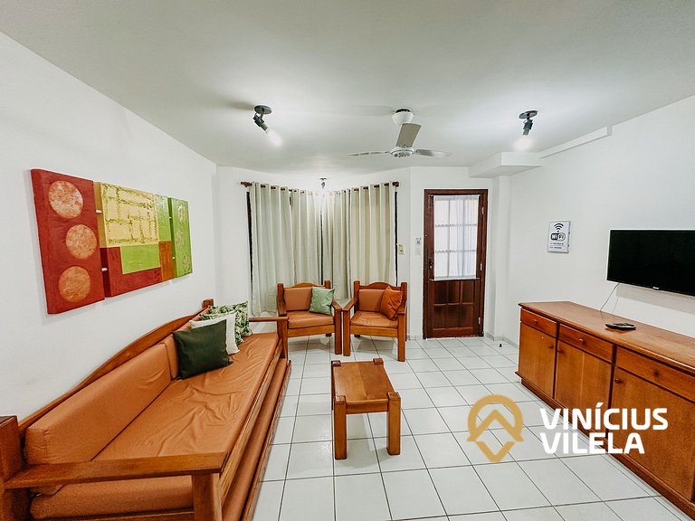 Casa com 3 suítes ambas com ar condicionado e TV, gourmet pr