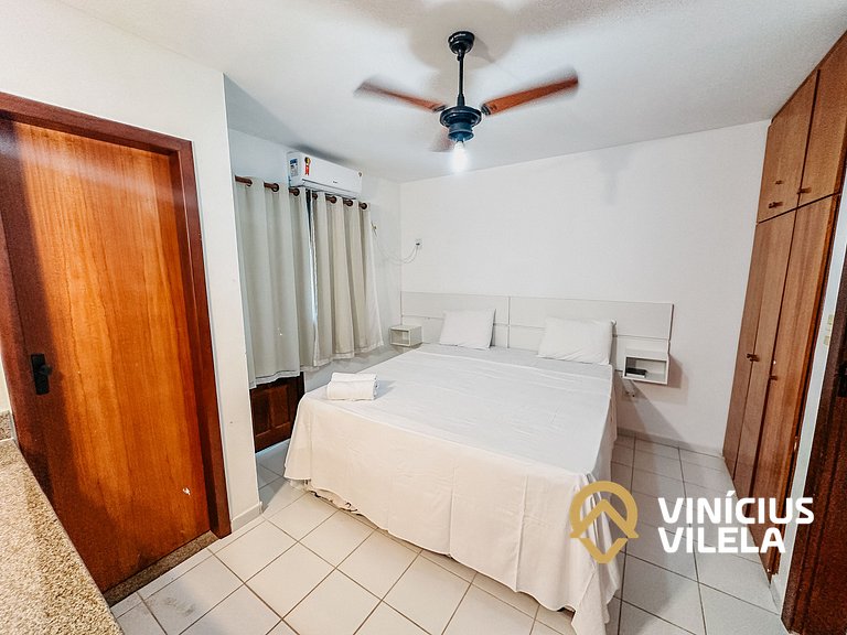 Casa com 2 suítes ambas com ar condicionado e TV, churraquei