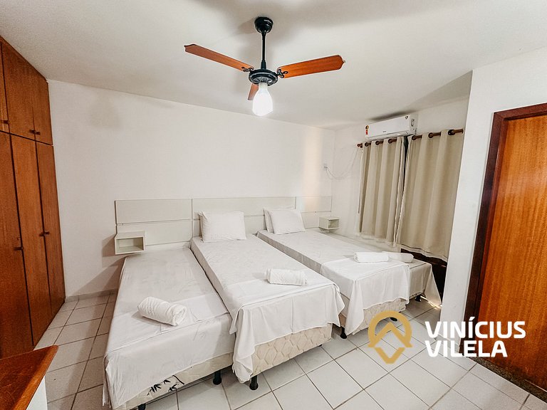 Casa com 2 suítes ambas com ar condicionado e TV, churraquei