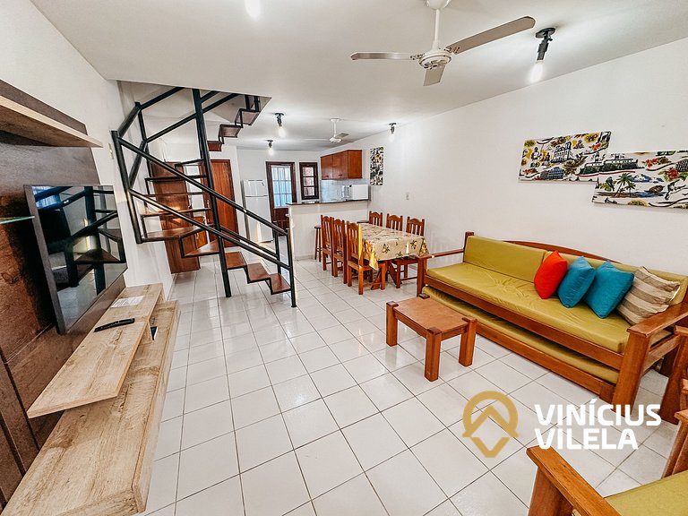 Casa com 2 suítes ambas com ar condicionado e TV, churraquei