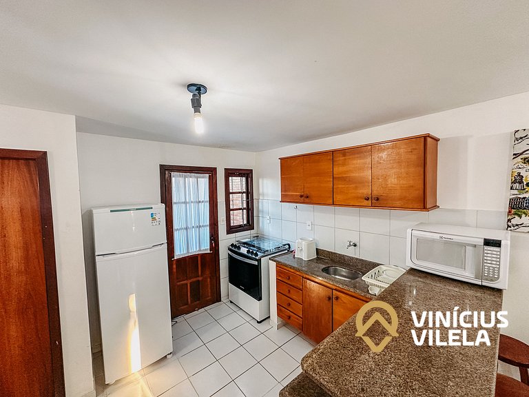 Casa com 2 suítes ambas com ar condicionado e TV, churraquei