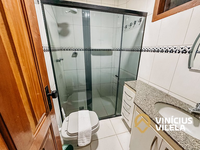 Flat com 1 quarto com ar split, sala e cozinha completa acom
