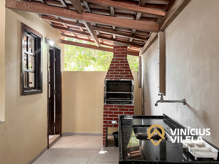 Casa toda reformada com 3 suítes (todas com ar), internet pr