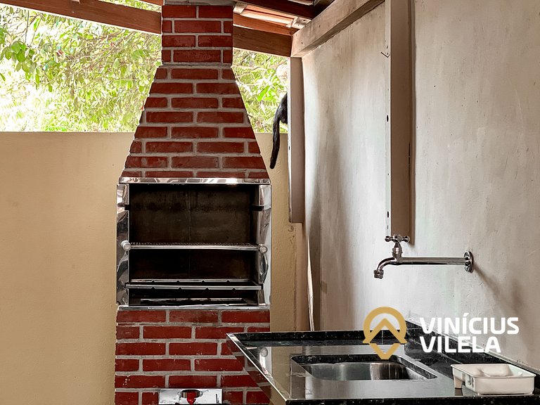 Casa toda reformada com 3 suítes (todas com ar), internet pr