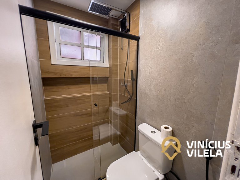 Casa toda reformada com 3 suítes (todas com ar), internet pr
