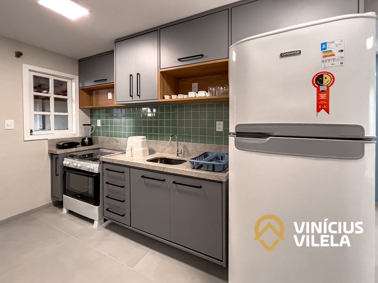 Casa toda reformada com 3 suítes (todas com ar), internet pr