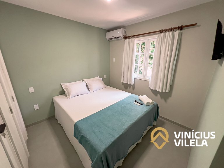 Casa toda reformada com 3 suítes (todas com ar), internet pr