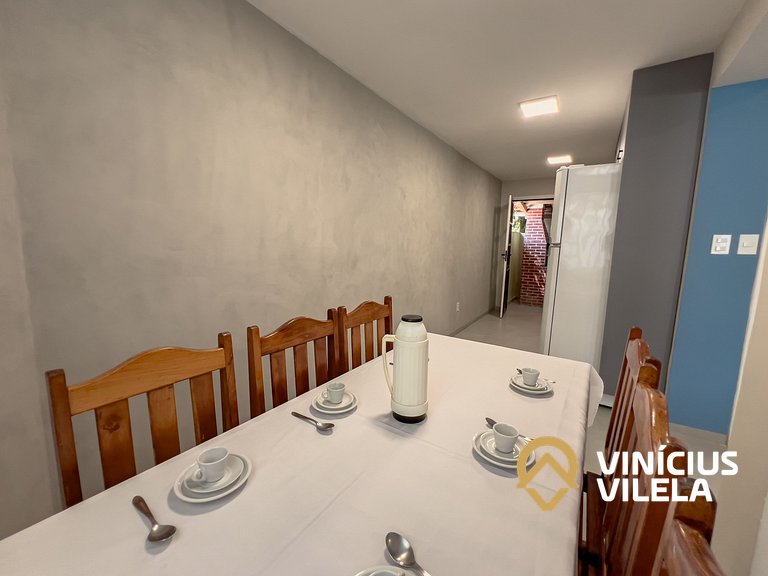 Casa toda reformada com 3 suítes (todas com ar), internet pr