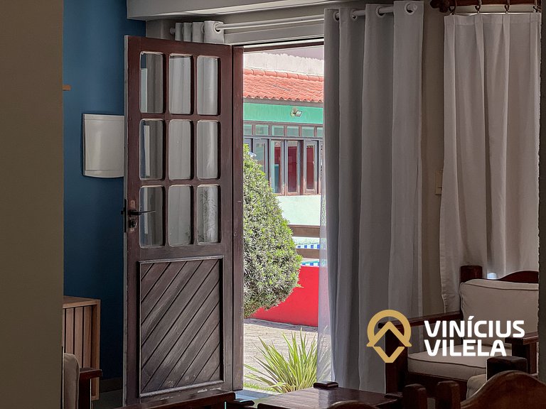 Casa toda reformada com 3 suítes (todas com ar), internet pr