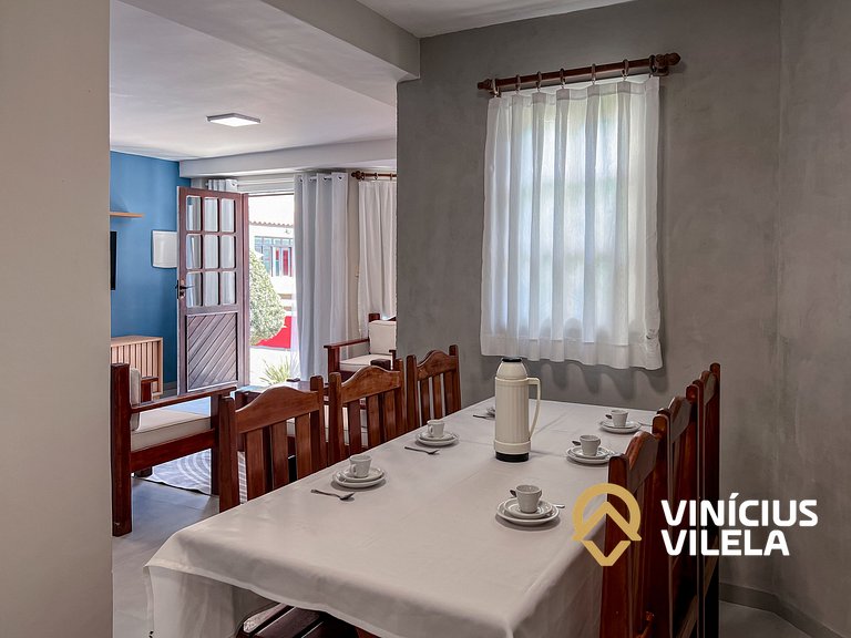 Casa toda reformada com 3 suítes (todas com ar), internet pr