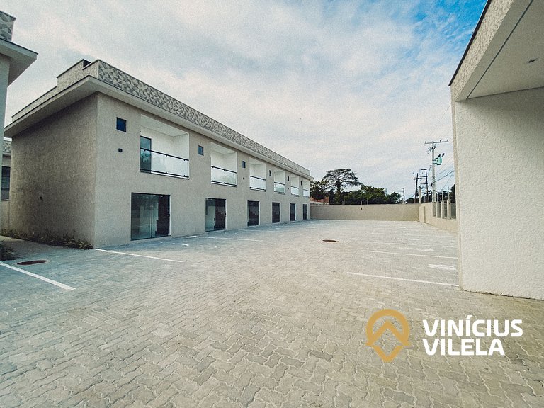 Com 3 suítes, sala climatizada e com cervejeira, acomoda até
