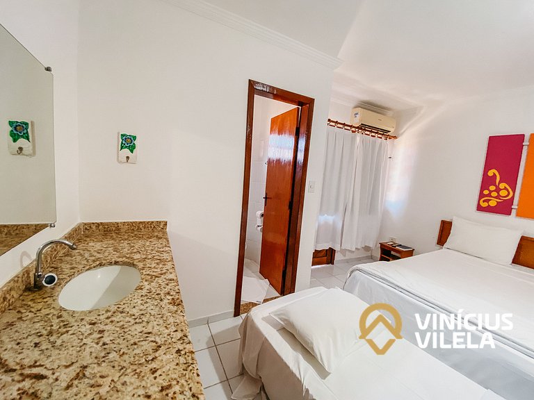 Casa com 3 Suites (todas com ar condicionado), internet priv