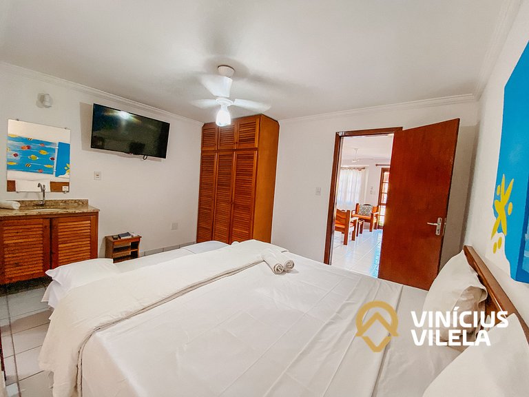 Casa com 3 Suites (todas com ar condicionado), internet priv