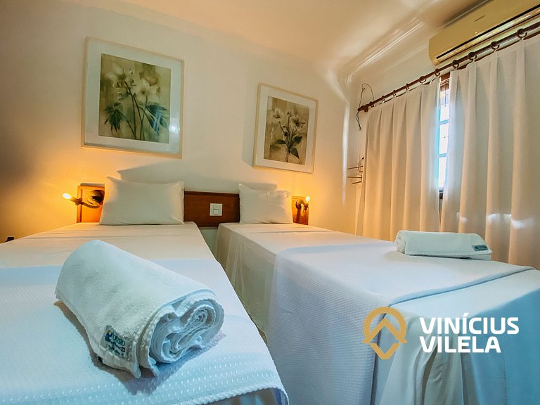 Casa com 2 Suites (todas com ar condicionado), internet priv