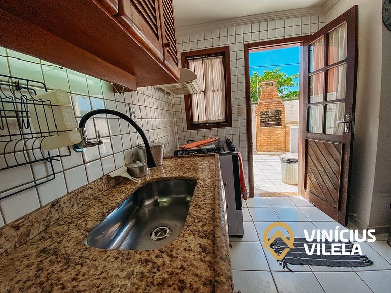 Casa com 2 Suites (todas com ar condicionado), internet priv